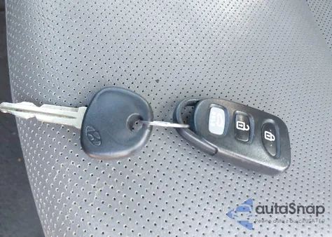 2015 Hyundai Elantra Limited из США, поврежденный, VIN 5NPDH4AE1FH621982